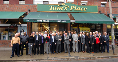 Tom's-Place-Staff-Storefront